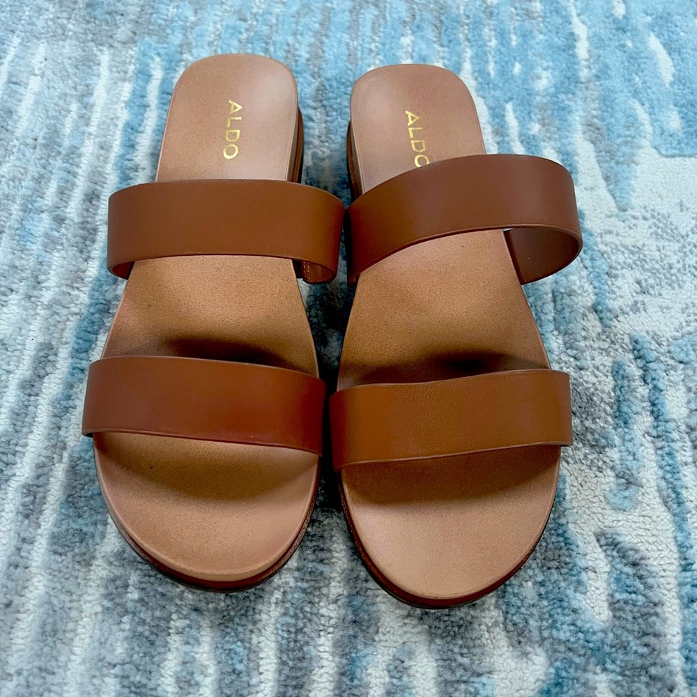 BRAND NEW NEVER WORN ALDO SUMMER SANDALS